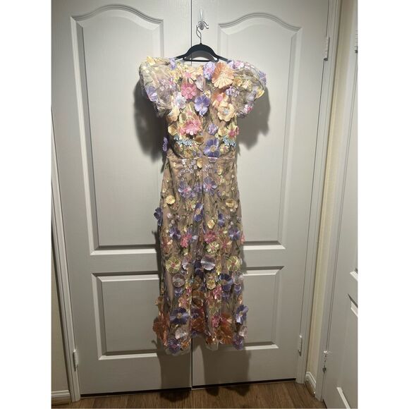 Elliatt Astraea 3D Floral Lace Maxi Dress Wedding Guest Dress  Size XL pre loved - Picture 5 of 9